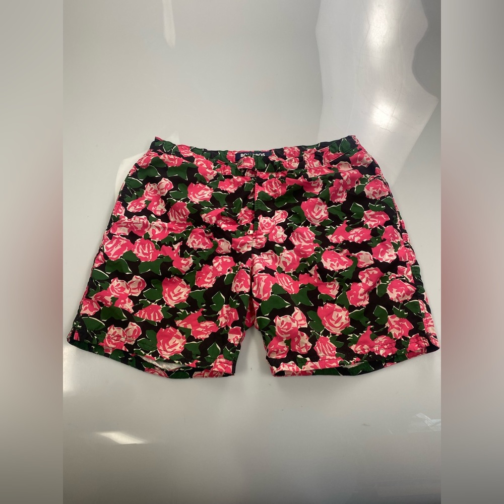 BONOBOS “Pink Roses Beach Shorts” p24-37